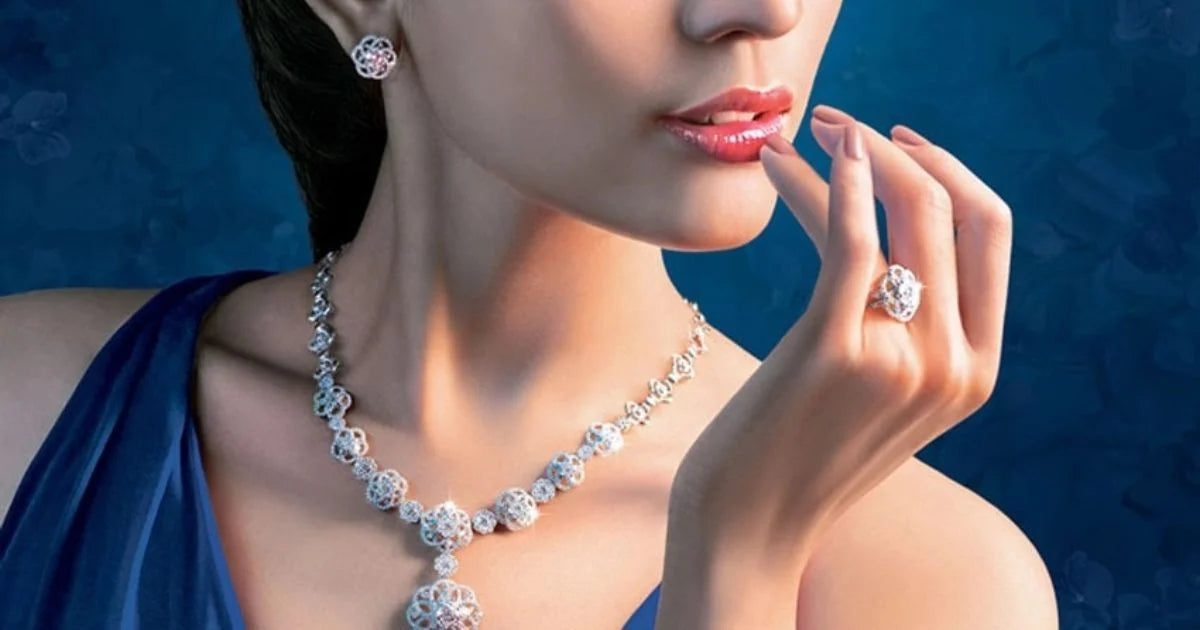 Bold & Statement Pieces